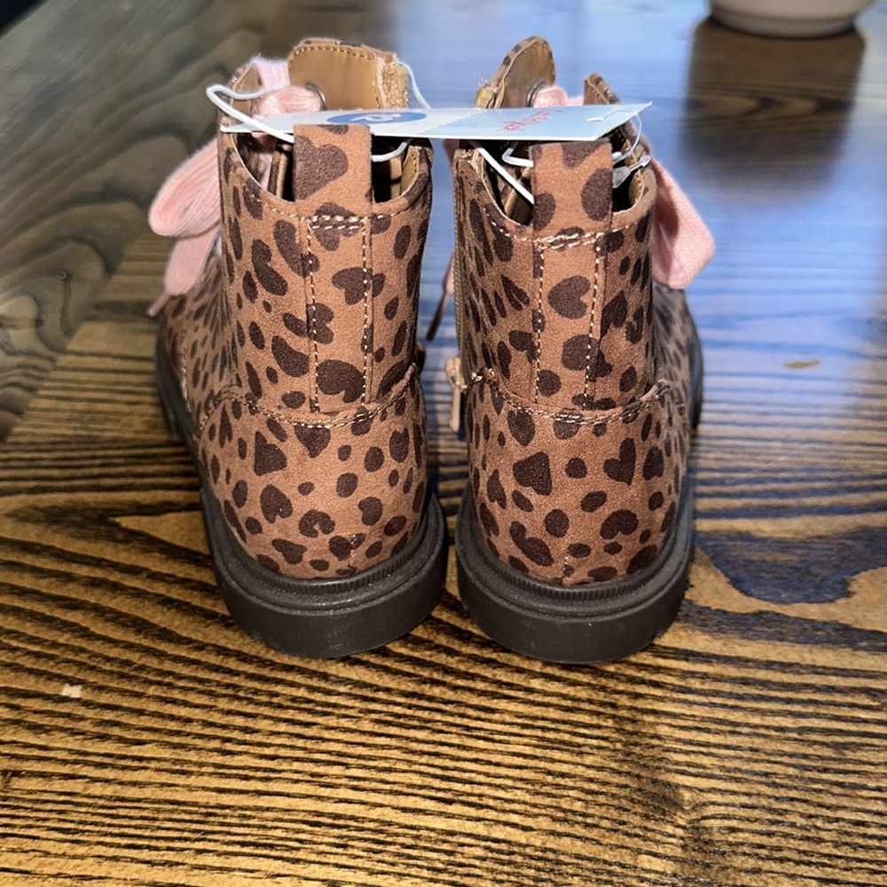 NWT Cat & Jack Animal Print Boots ๐ - Picture 2 of 6